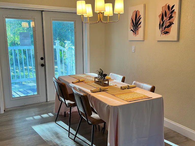 1858 SE Lake Weir Ave — Photo 5