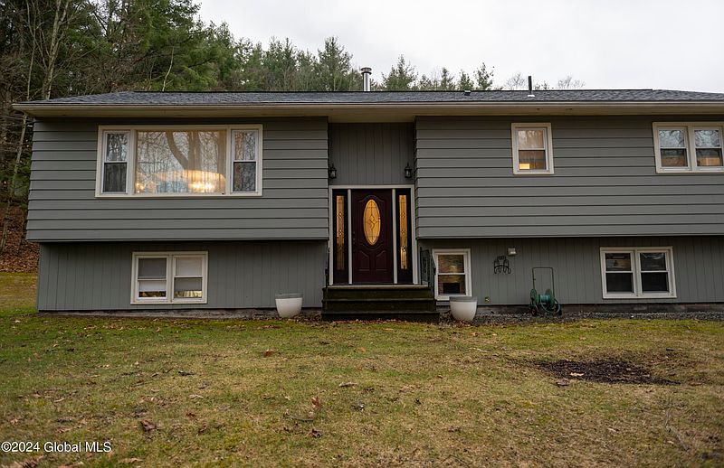 3rd image of 94 Wilson Hill Road