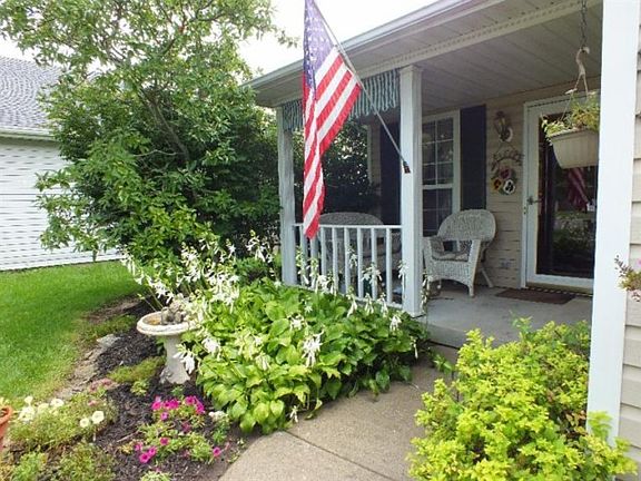 2nd image of 837 Walton Ct