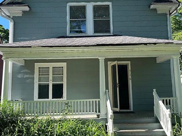 716 Pioneer St, Kalamazoo, MI 49008