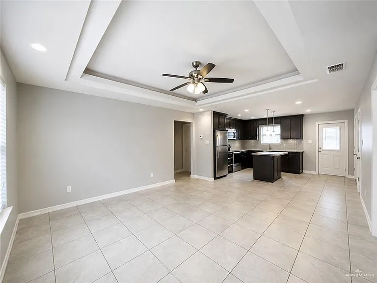 205 Teak Dr #3 — Photo 2