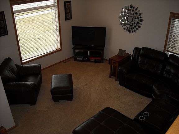 5th image of 3236 7th Ave N