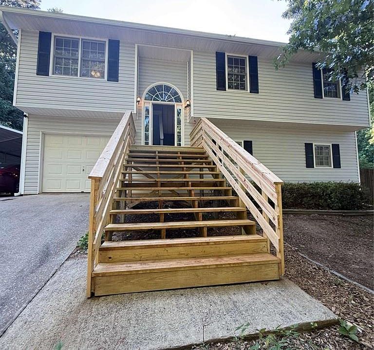 1st image of 110 Balouse Gilley Dr