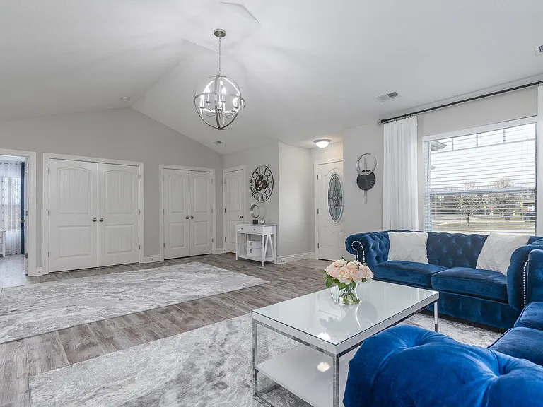 5006 Whitefish Ct — Photo 3
