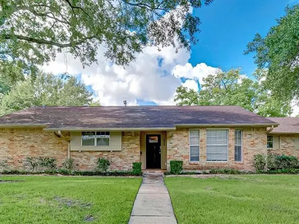 5811 Ludington Dr, Houston, TX 77035