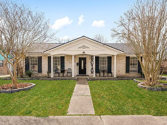 2nd image of 9019 Grape St