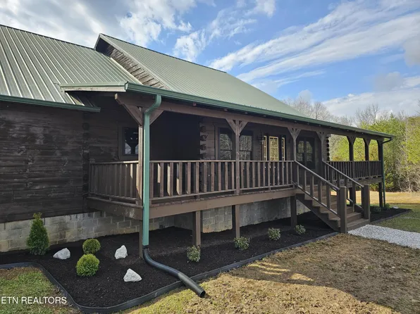 371 Plaza Dr, Madisonville, TN 37354