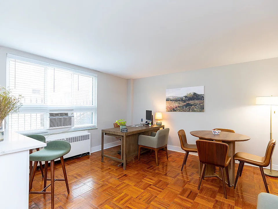 Washington-Place-Leasing-Office-2026-106-web