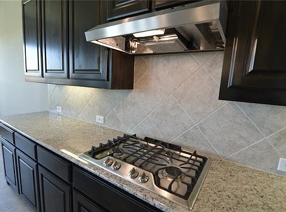 5th image of 2940 Mere Ln