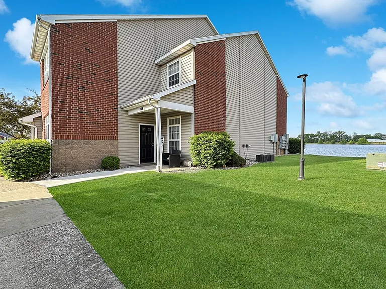 705 Beachfront Dr — Photo 54
