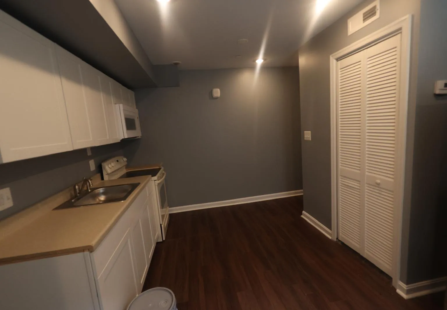 4645 Hillside Rd SE — Photo 3