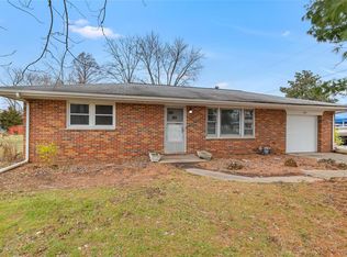 705 Sunnyhill Dr, Belleville, IL