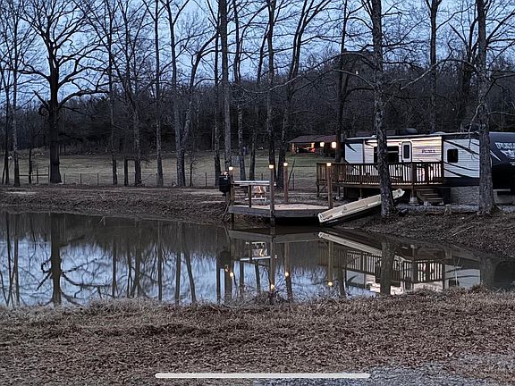 3rd image of 8423 Centennial Rd