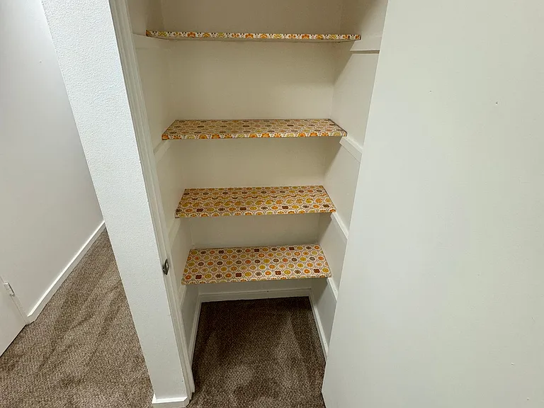 Townvue Heights Apartments — Photo 18