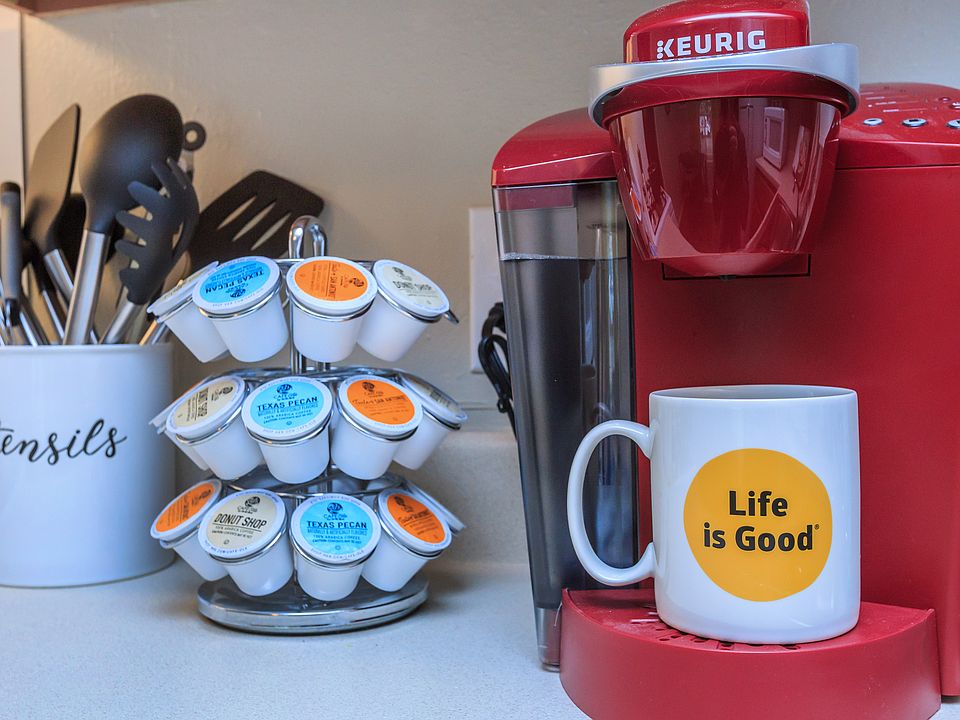 2 Bed / 1 Bath kitchen coffee station