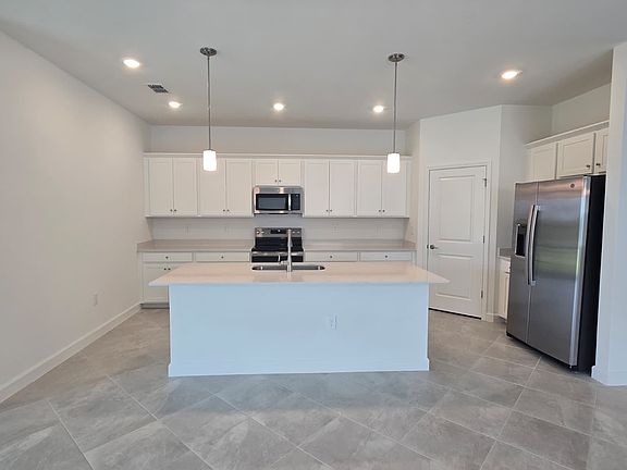 3rd image of 20489 Copperhead Dr