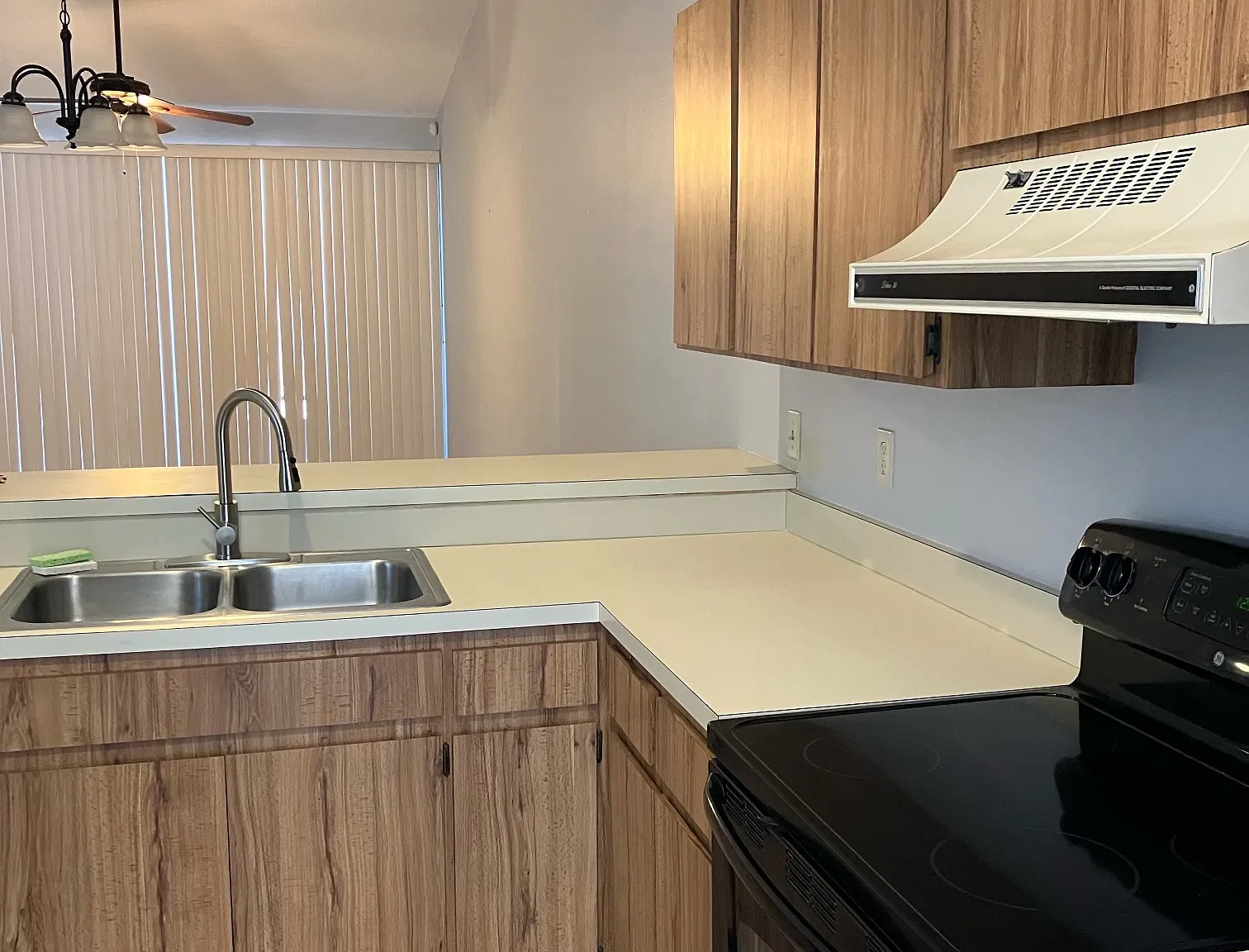 2 bed, 1094 sqft, $1,800 — Photo 4