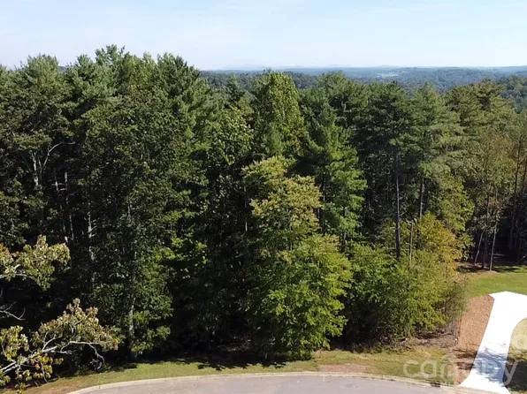 1080 Faith Ct, Morganton, NC 28655
