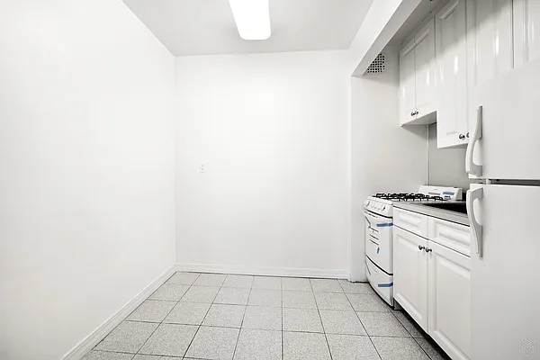 Rented by Halstead Real Estate | media 9