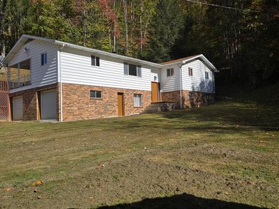 32 Ponderosa Ln, Glen Fork, WV, 25845