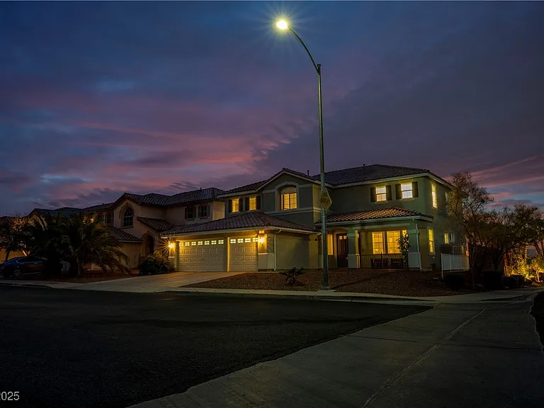 359 Hoskins Ct — Photo 84