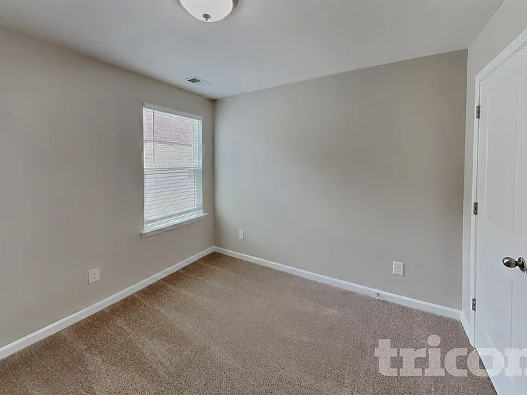 305 Woodfern Ct — Photo 13