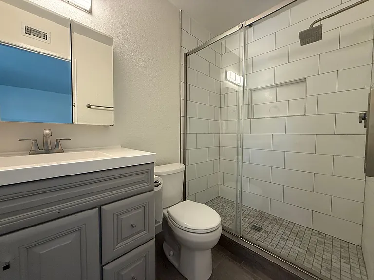 26180 Rainbow Glen Dr — Photo 15