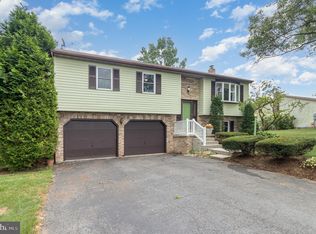 327 Stoner Rd, Mechanicsburg, PA 17055