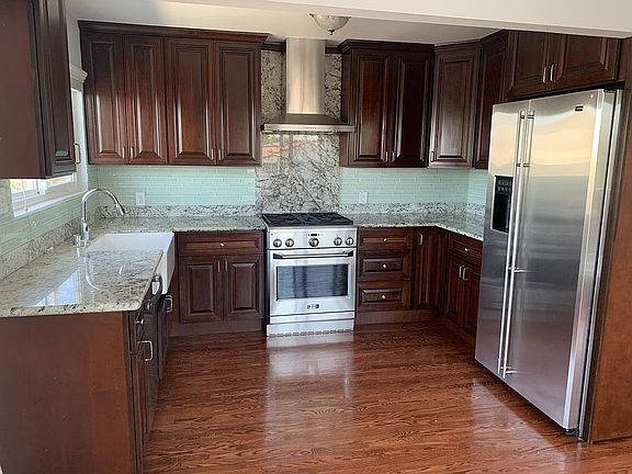 4th image of 309 W 39th Ave