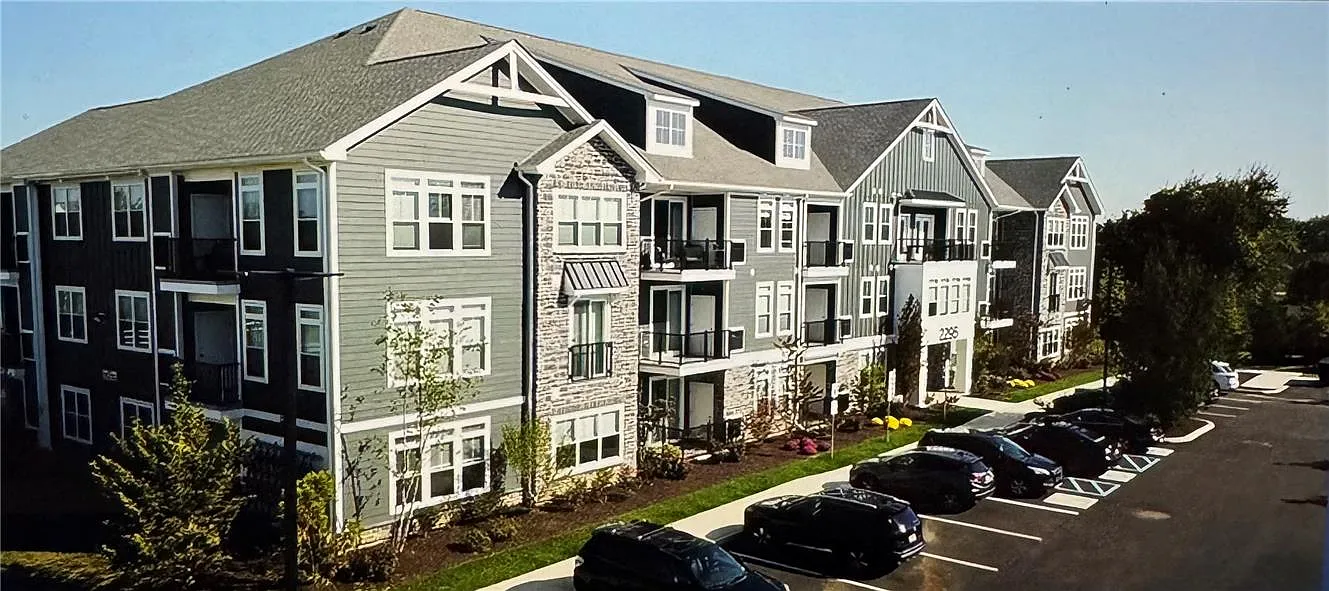 1 bed, 1.0 bath, 751 sqft, $1,875 — Photo 1