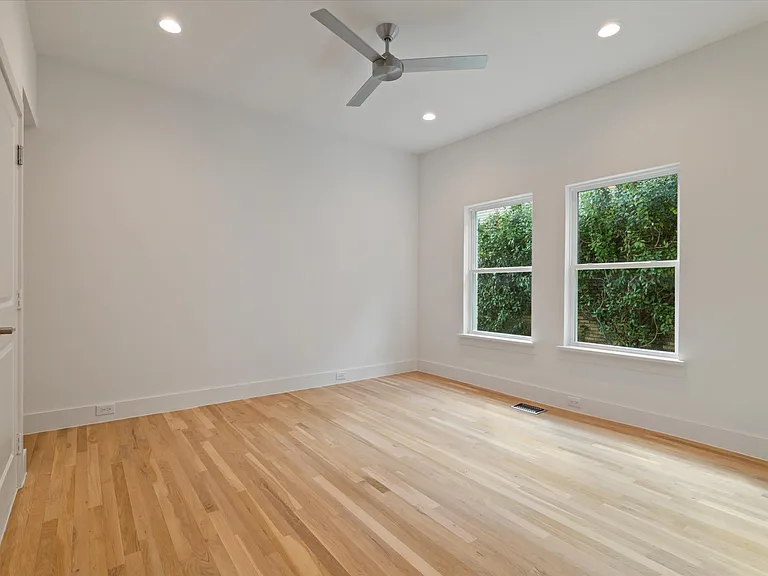 6255 Belmont Ave — Photo 27