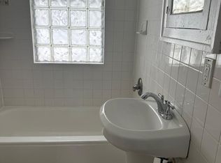 607 Raskob St, Pontiac, MI 48340