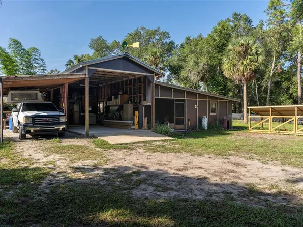 240 Lakeview Dr, Osteen, FL 32764