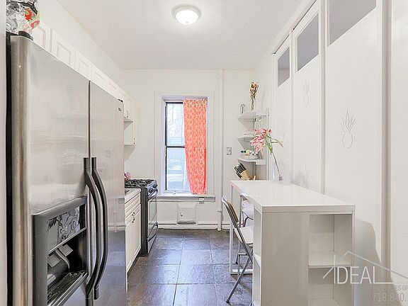 2nd image of 455 Wilson Ave Unit A4