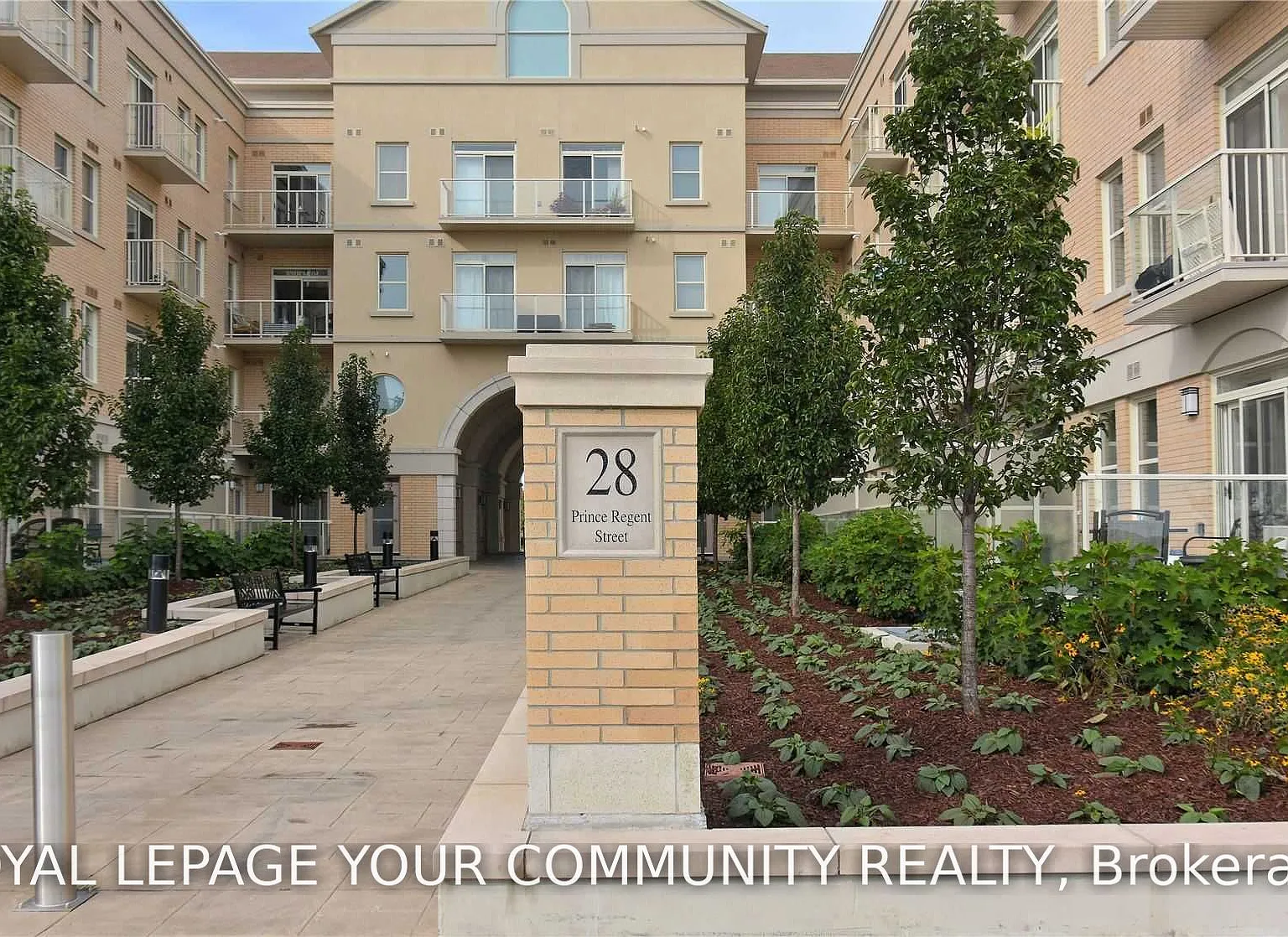 3 bed, $3,000 — Photo 2