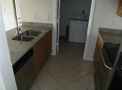 6529 Emerald Dunes Dr #302 — Photo 4