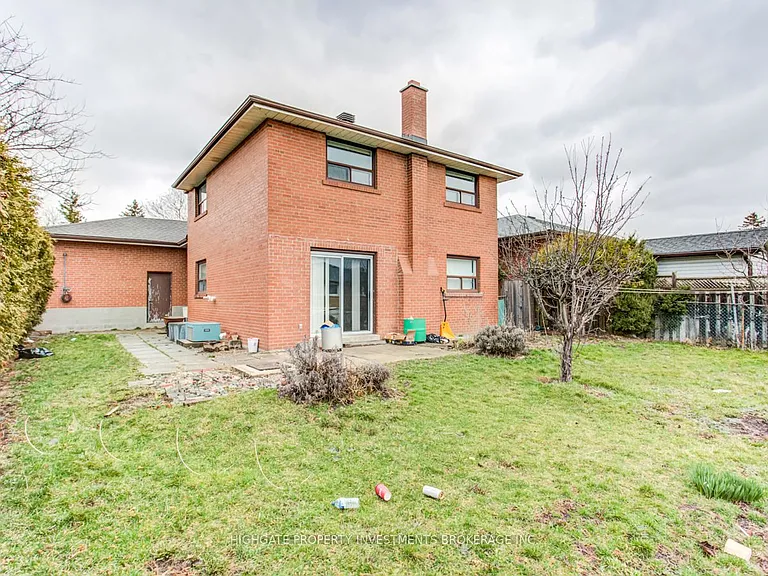 33 Paulvale Cres #UPPER — Photo 23