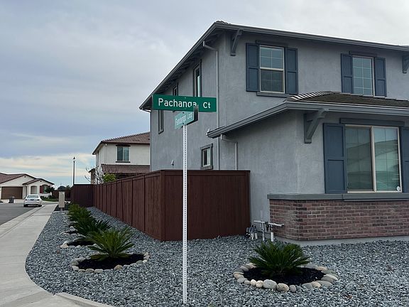 2nd image of 301 Pachanga Ct