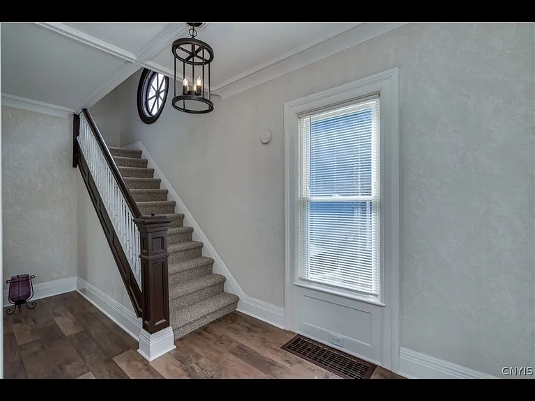 421 S Massey St — Photo 4