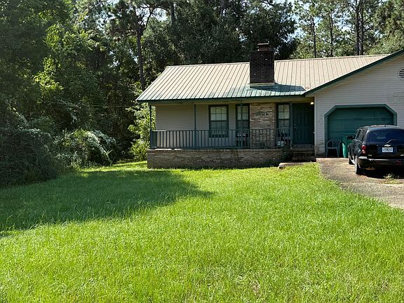3rd image of 2912 Crescent Ave