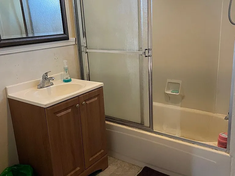 325 Faneuil St — Photo 10