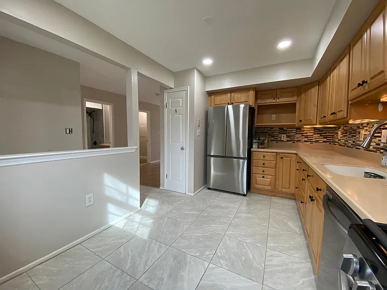 6 Fairway Ct — Photo 6