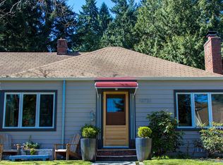 10731 20th Ave NE, Seattle, WA 98125