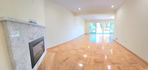 286 Roosevelt Way Photo 1