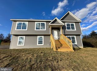 28 Scenic Dr, Capon Bridge, WV 26711