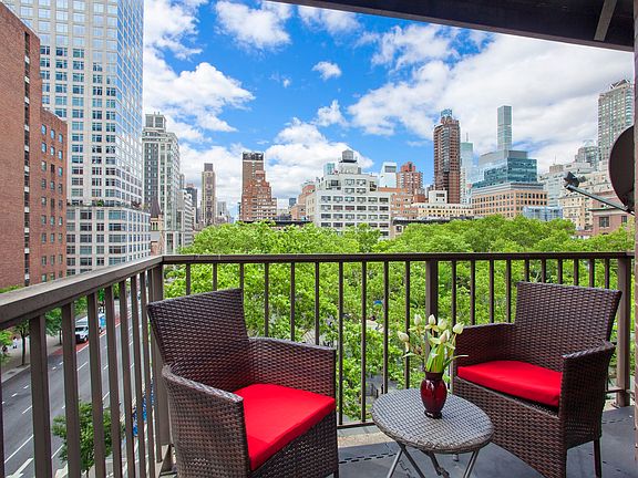 4th image of 359 E 68th St APT 6B