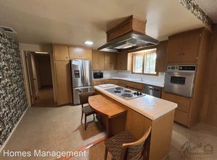 1225 Valencia Dr, Escondido, CA 92025