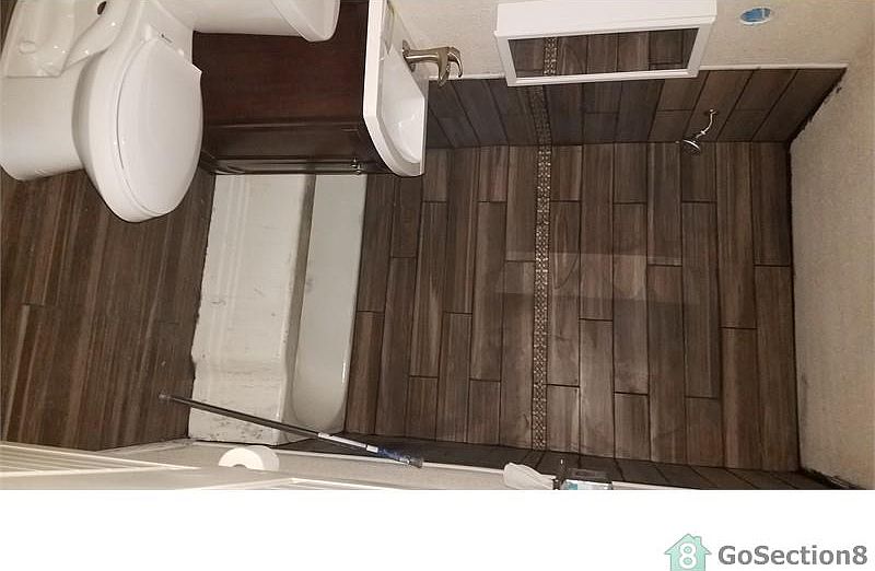 2nd image of 244 E Newton Pl