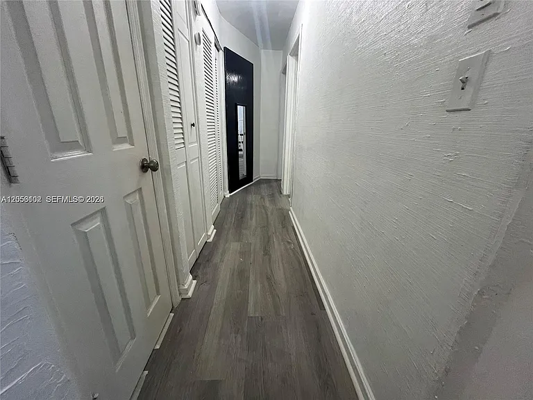 2200 SW 42nd Way — Photo 6