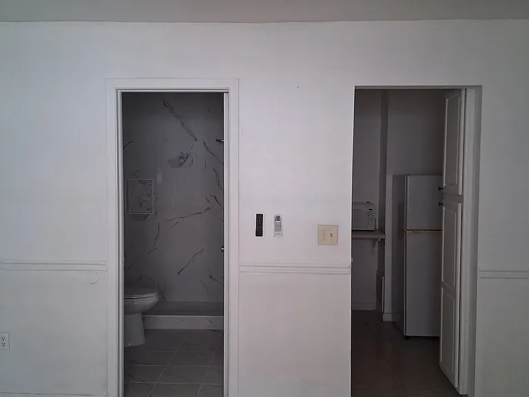 1024 Lochmont Dr #2 — Photo 3